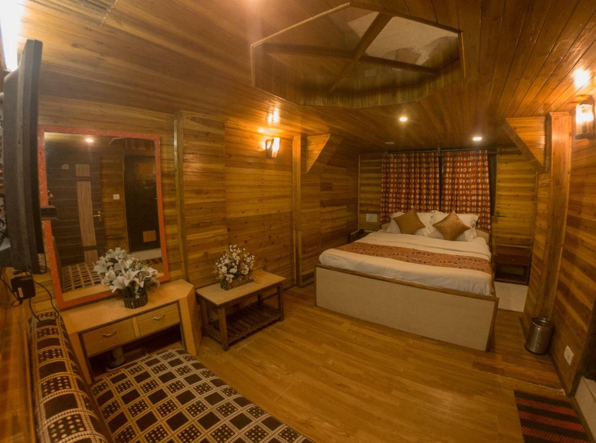 Hotel Broadway Annexe Дарджилинг Экстерьер фото